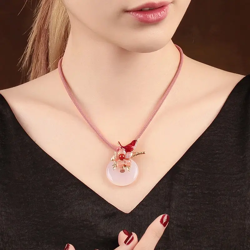 Ethnic Style Women Necklace, Safety Buckle Pendant, Luxury Jewelry, Antique Ethnic Style Pendant Necklace, Retro Collarbone Chain for Women, Fashion Women's Necklace