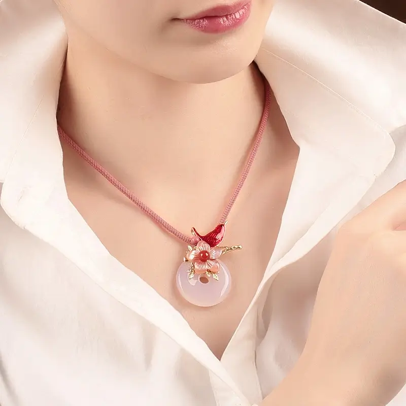 Ethnic Style Women Necklace, Safety Buckle Pendant, Luxury Jewelry, Antique Ethnic Style Pendant Necklace, Retro Collarbone Chain for Women, Fashion Women's Necklace