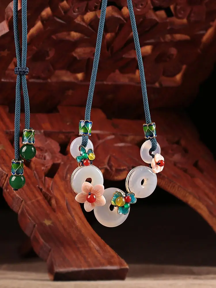 Luxury Jewelry, Antique Ethnic Style Pendant Necklace, Retro Collarbone Chain for Women, Fashion Women's Necklace