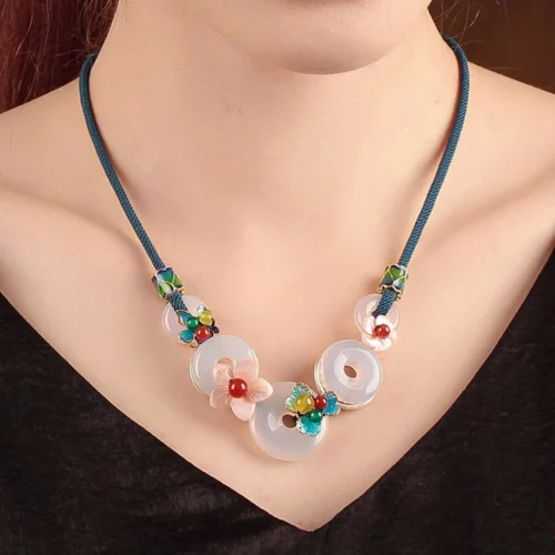 Luxury Jewelry, Antique Ethnic Style Pendant Necklace, Retro Collarbone Chain for Women, Fashion Women's Necklace