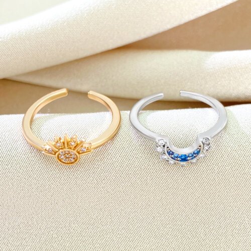 European and American fashionable and personalized jewelry, with a retro design and a sun and moon shaped opening ring for men and women